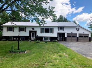 537 Main Rd, Passadumkeag, ME 04475