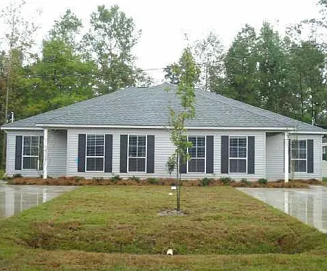 3 bed, 2.0 bath, 1274 sqft, $1,500 — Photo 1
