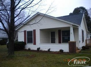 607 N Lake Pleasant Rd, Attica, MI 48412