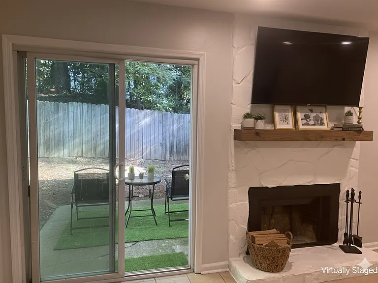 6368 Baker Ct — Photo 8