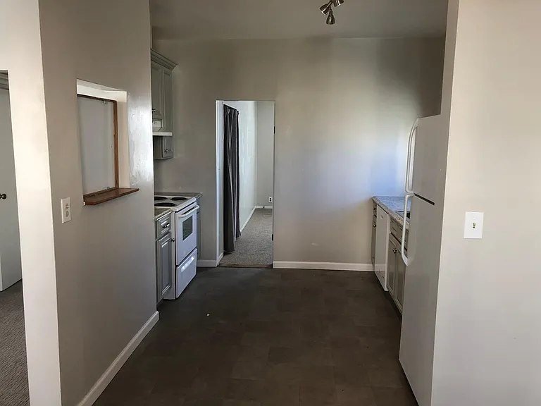 2306 Central Ave #E — Photo 4