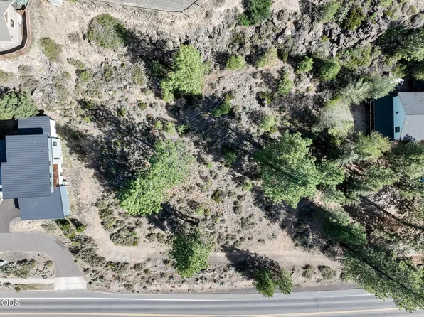 19442 SW Century Dr, Bend, OR 97702