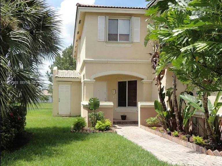 7464 SW 164th Ct #- — Photo 1