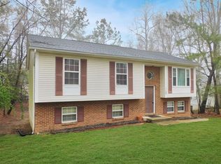 1108 Range Rd, Lusby, MD 20657