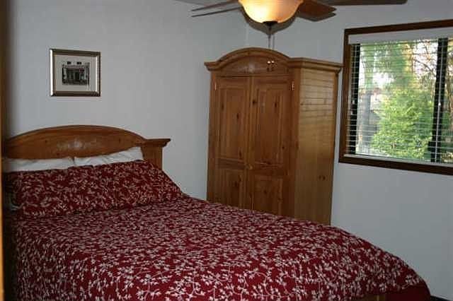 1st image of 9934 N Glenwood Dr