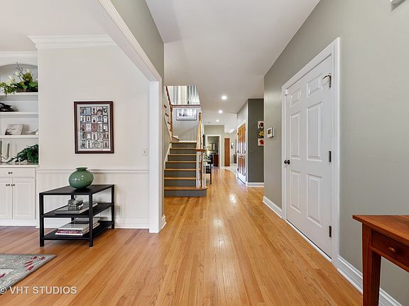 4th image of 840 Pinegrove Ct