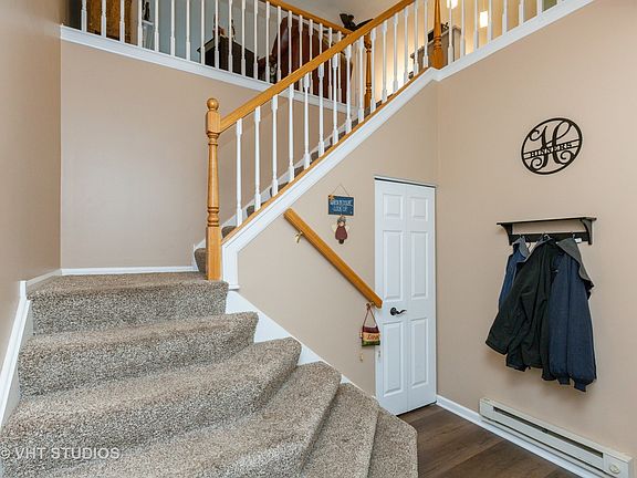 2nd image of 614 King Ct #614