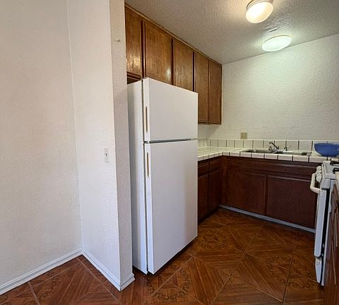 4th image of 4453 50th St #2