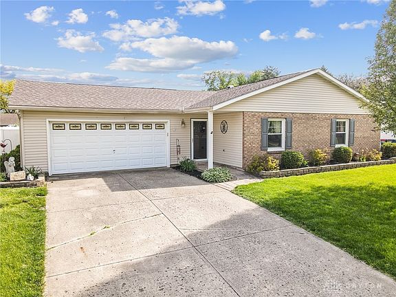 2nd image of 1819 Carol Dr