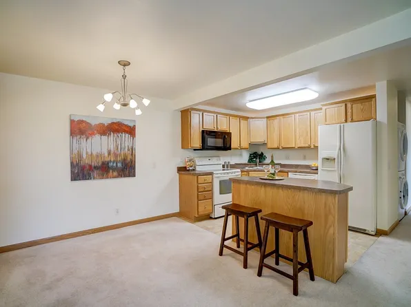 306 N Segoe Rd Unit 202, Madison, WI 53705