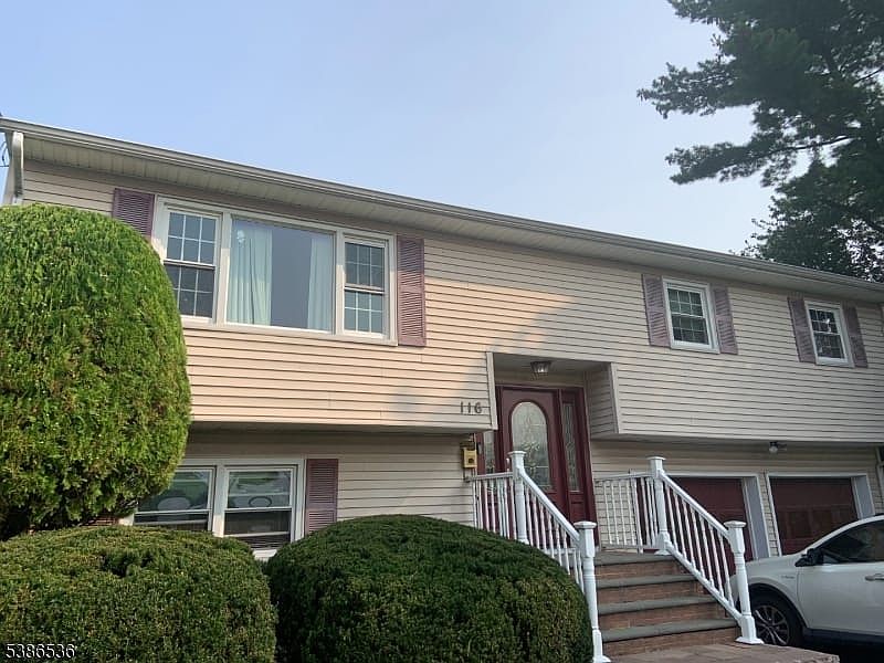 1st image of 116 Lafayette Pl