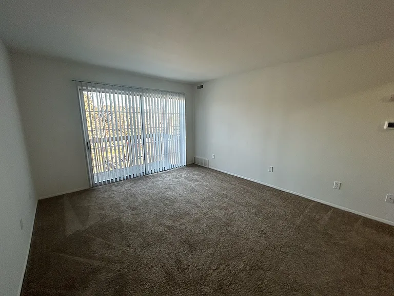 Charter Oaks Apartments — Photo 56