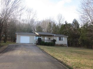 1649 Iris Ave, Cookeville, TN 38506
