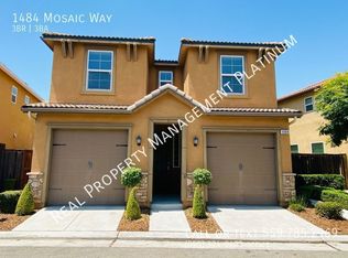 1484 N Mosaic Way, Clovis, CA 93619