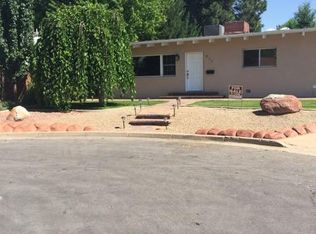 911 N Hallett Cir, Farmington, NM 87401