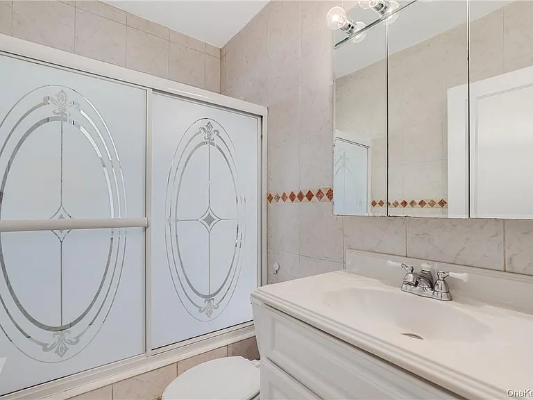 16 Terrace Pl — Photo 14
