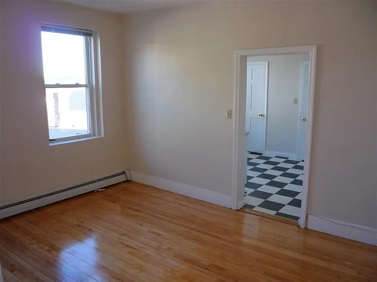 280 Brookline St #4L — Photo 13