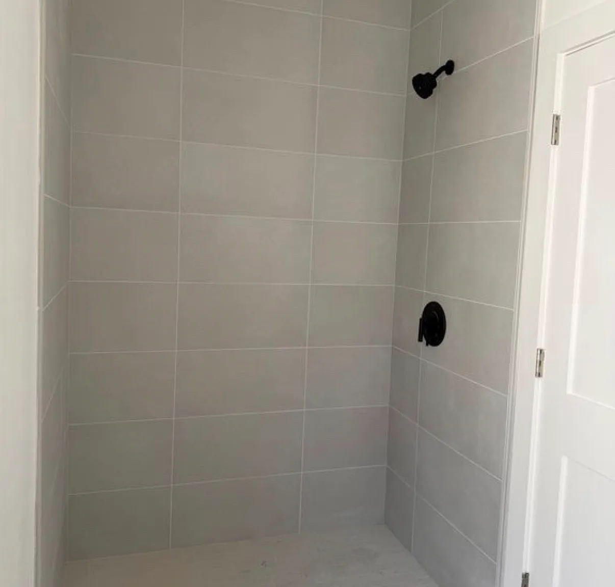 4 bed, 1200 sqft, $5,000 — Photo 2
