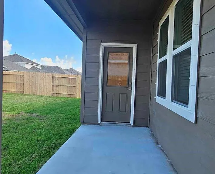 8434 Tranquil Bay Ct — Photo 16