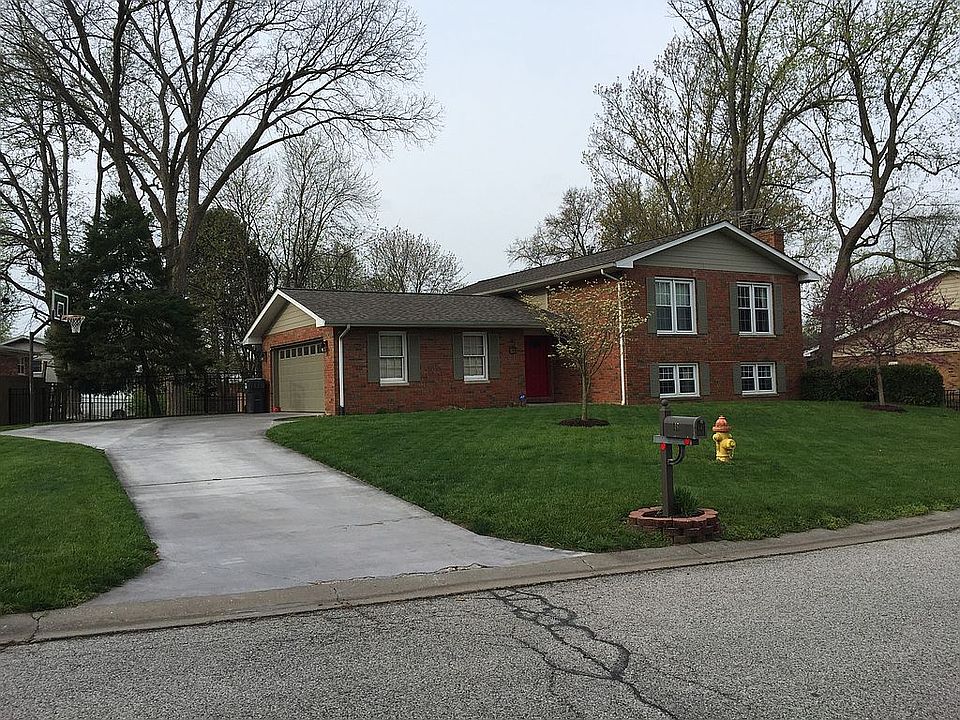 2nd image of 46 Aubuchon Dr