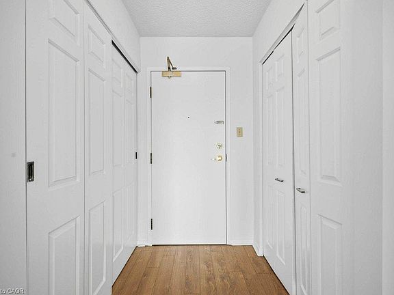 4th image of 1414 King St E #302