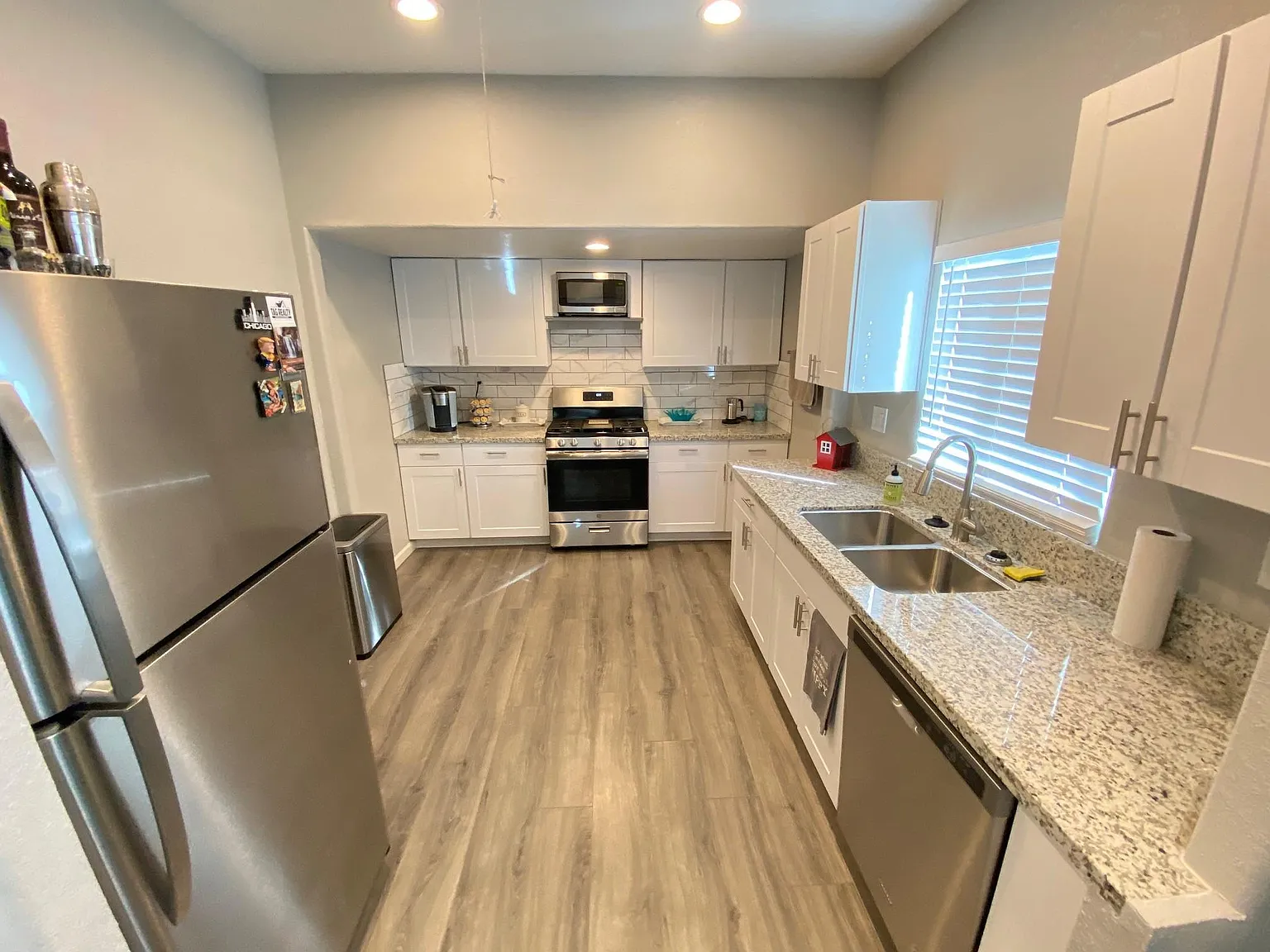 516 E Main St — Photo 2