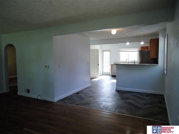 2nd image of 377 Cherry Ln