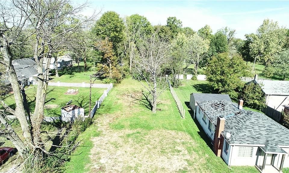 1st image of 4760 E 39th St
