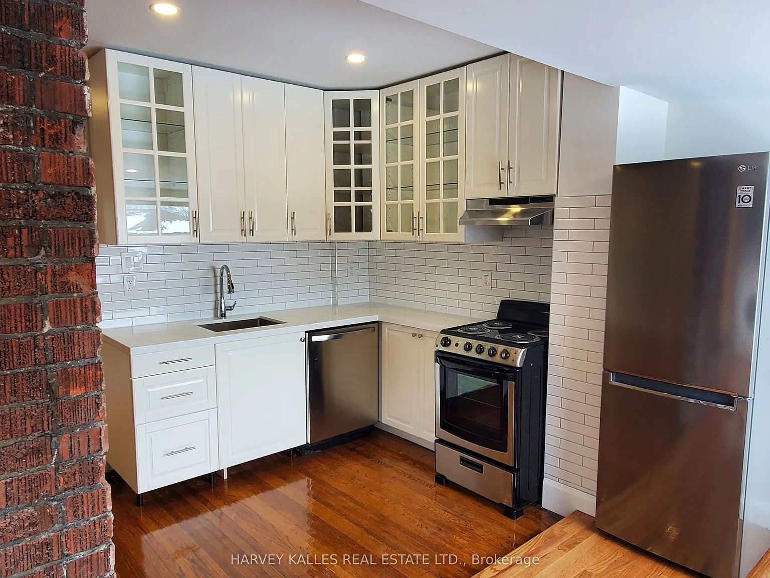 3 bed, $2,970 — Photo 4