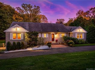 457 Den Rd, Stamford, CT 06903