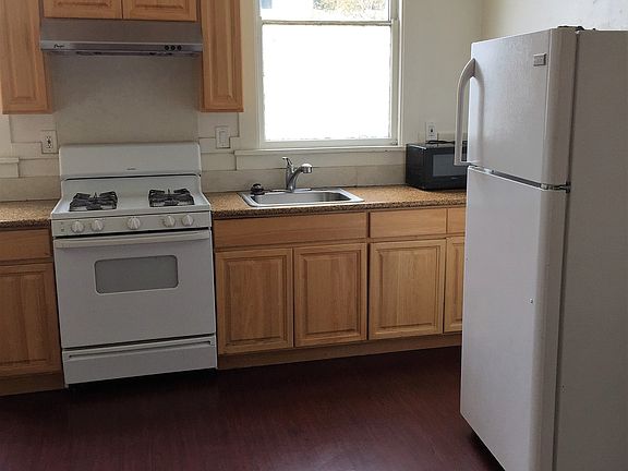 5th image of 1719 Ringwood Ave #A