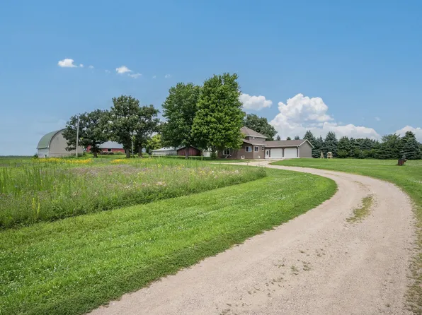 205 232nd Ave, Fairmont, MN 56031