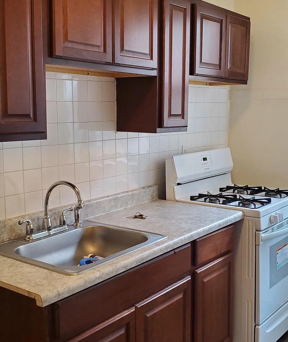 1 bed, 600 sqft, $1,150 — Photo 2