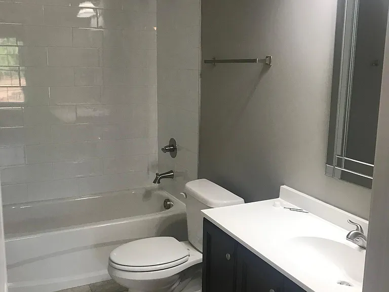 3317 Lyle Ave — Photo 23