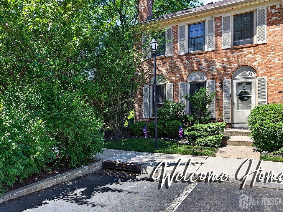 1st image of 45 Winchester Ct