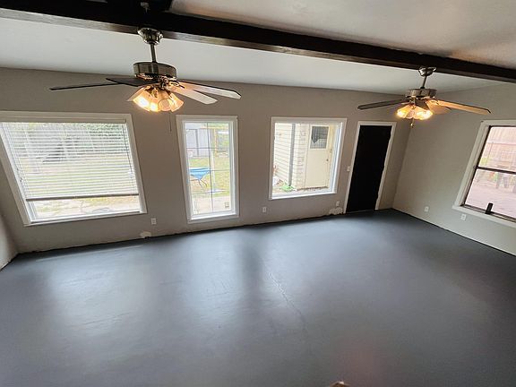 Enclosed patio with central H&A
