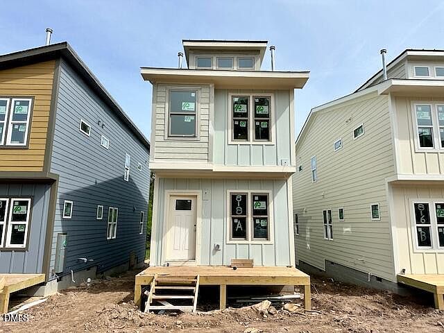1st image of 818A Carter Ave