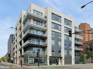 236 S Racine Ave APT 304, Chicago, IL 60607