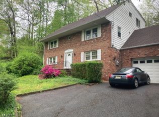 58 Fords Rd, Randolph, NJ 07869