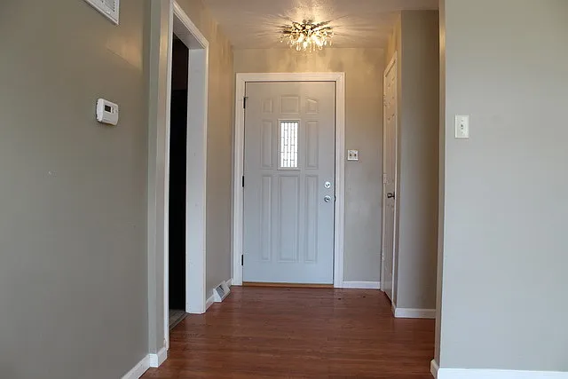 1101 Vail Cir — Photo 3
