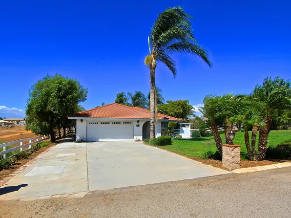 14010 Meadowlands Dr, Riverside, CA 92503