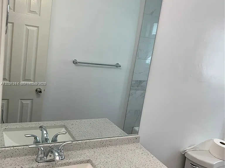1840 S Treasure Dr #16 — Photo 17