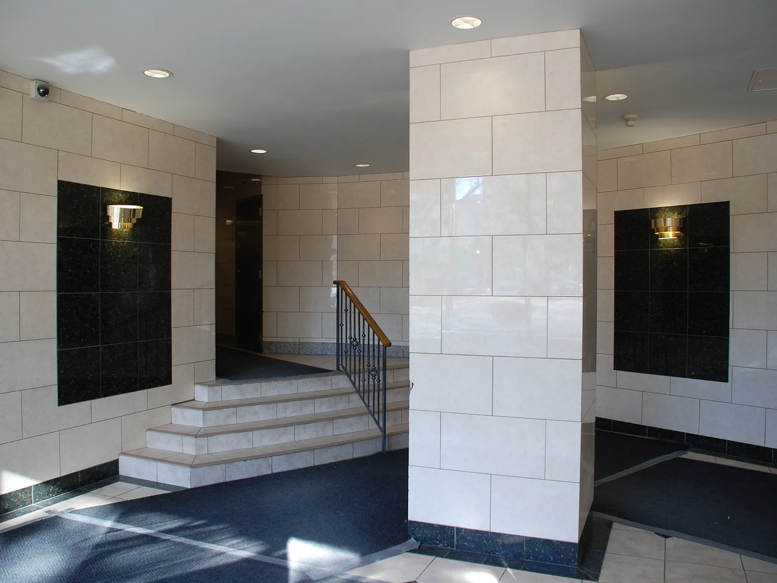 77 Howard Street Residences — Photo 3