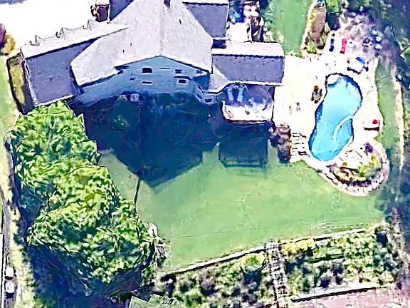 Multi-tiered backyard