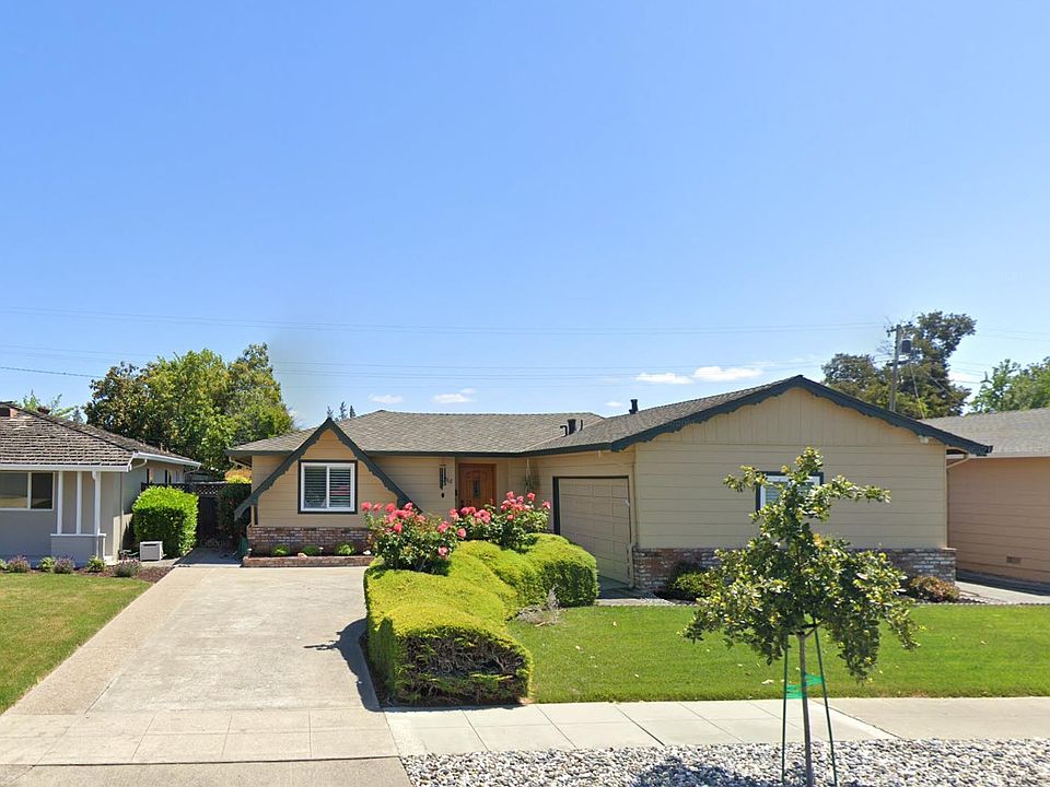 1st image of 968 Orchid Way