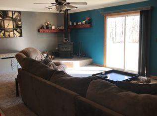 1124 N 1500 East Rd, Taylorville, IL 62568