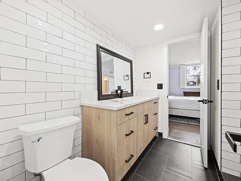 5301 NW 2nd Ave #1010 — Photo 28