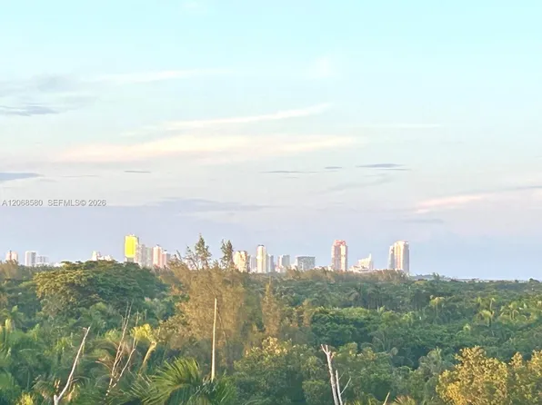 155 Ocean Lane Dr, Key Biscayne, FL
