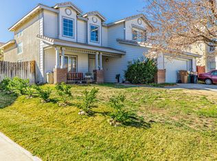 1824 Quartzite Ct, Palmdale, CA 93550