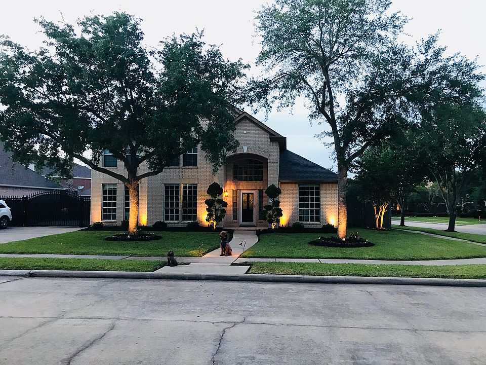 2nd image of 4202 Waterside Ct